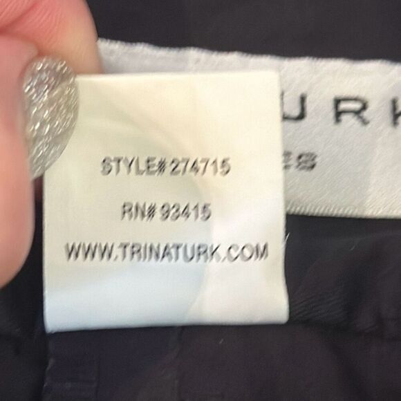 Trina Turk Black Capri Cropped Pants size 6 - Picture 7 of 7
